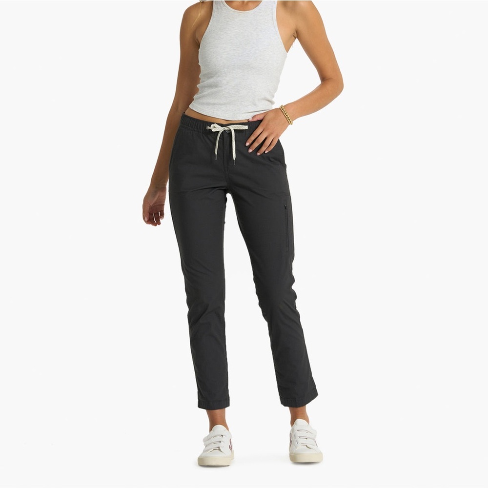 Vuori Women’s Athletic Charcoal Grey Slim Fit Cotton Ripstop Pant Medium